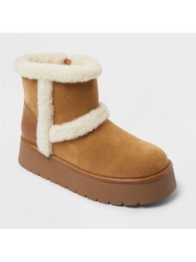NWT Women's Platform Ankle Boots